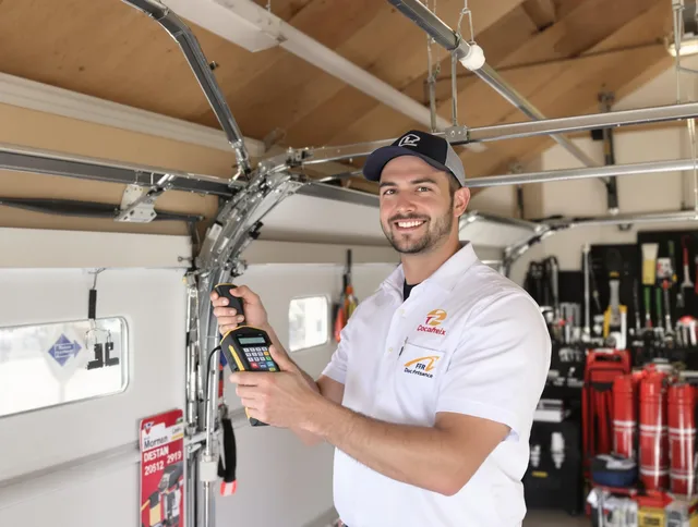 Davie Garage Door Repair local technician providing expert garage door repair in Davie neighborhood
